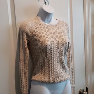 Womans crew neck sweater